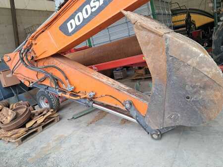 Korečková rýpadla 2018 Doosan DX235NLC (7)