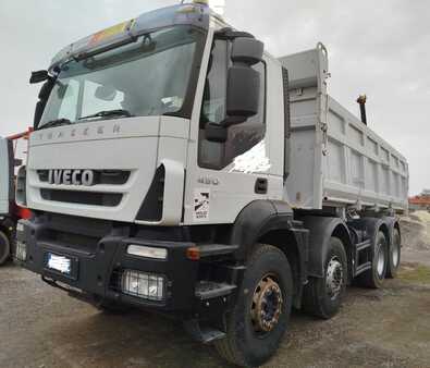 Camión 2010 Iveco 450 (1)
