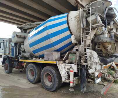 Truck Concrete pumping 1990 Iveco 330.30 Turbo (2)