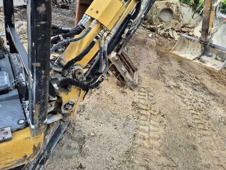 Mini pelle 1901 Caterpillar 301.5 (7)