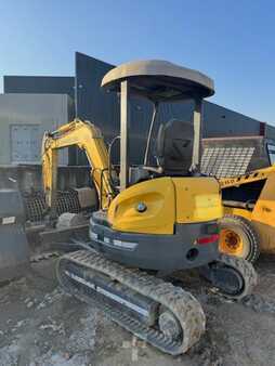 Minikaivinkoneet 2006 New Holland Construction E30.2R (4)