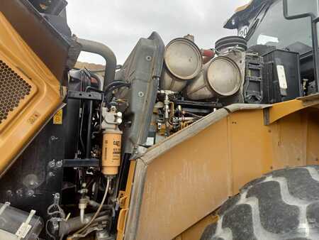 Ładowarki kołowe 2018 Caterpillar 966M (13)