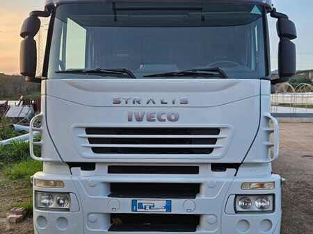 Náklaďák 2003 Iveco 350 (1)