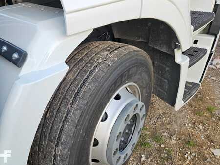 Náklaďák 2003 Iveco 350 (9)