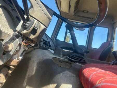 Lastebil 1991 Iveco 330-30 (9)