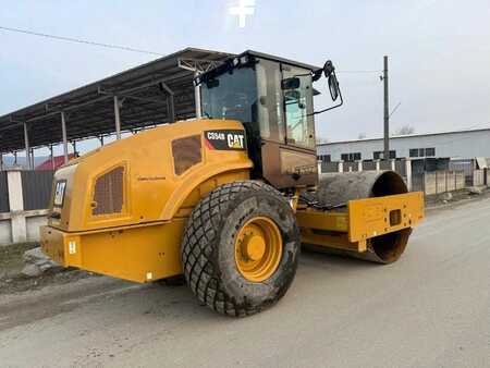 Walce  2020 Caterpillar CS54B (2)