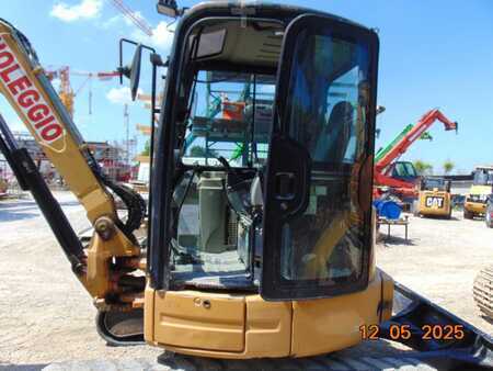 Mini excavators 2010 Caterpillar 305C-CR (1)