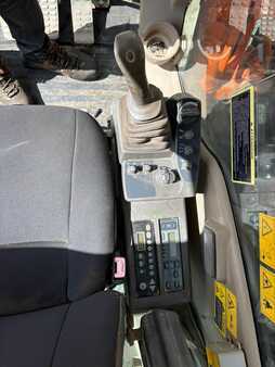 Escavadora de rastos 2011 Hitachi ZX210LCN-3 (7)
