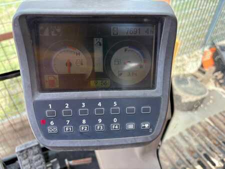 Escavadora de rastos 2011 Hitachi ZX210LCN-3 (8)
