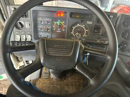Caminhão 2001 Scania CVP124 (7)