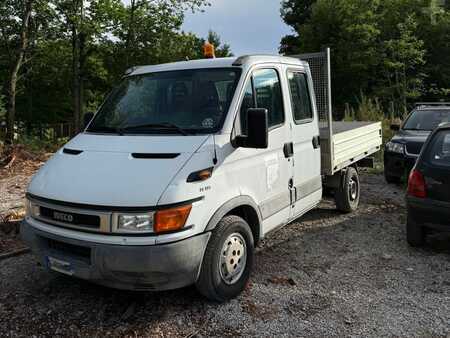 Lastkraftwagen 2006 Iveco 35-135 (1)