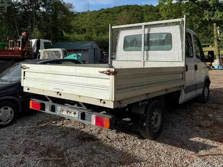 Lastkraftwagen 2006 Iveco 35-135 (4)