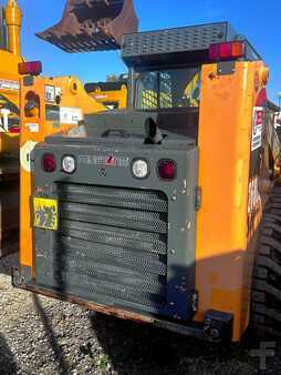 Cargadores compactas 2020 Mustang 2600R (7)