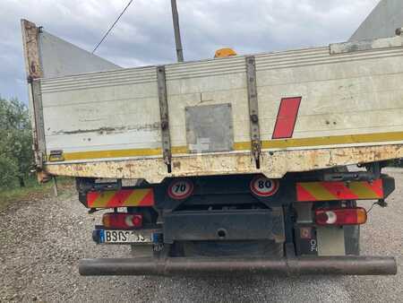 Kuorma-auto 2001 Renault 210 (4)