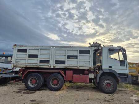 Náklaďák 1994 Iveco 380E34 (3)
