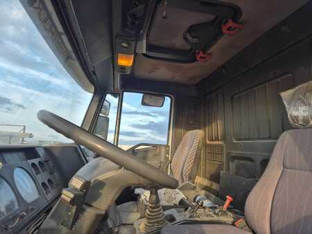 Náklaďák 1994 Iveco 380E34 (6)