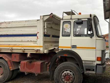 Náklaďák 1992 Iveco 330-36 (2)