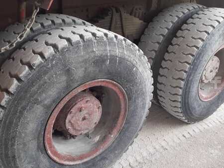 Pompe á béton montés sur camion 1990 CIFA M1 33MT (6)