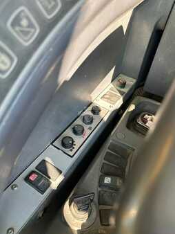 Escavatori cingolati 2007 JCB JS130 (6)