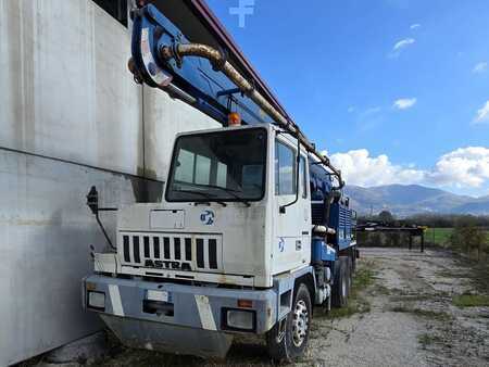 Pompe calcestruzzo su autocarro 1992 CIFA B4S-30-27 (1)