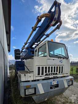 Pompe calcestruzzo su autocarro 1992 CIFA B4S-30-27 (2)