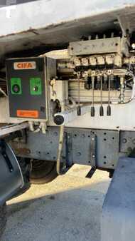 Pompe calcestruzzo su autocarro 1995 CIFA INVETTA36 (9)