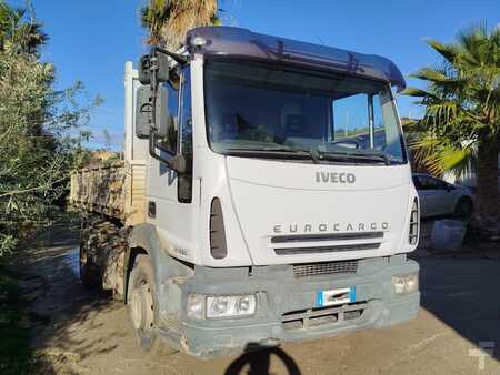 Lastebil 2005 Iveco 120E24 (1)