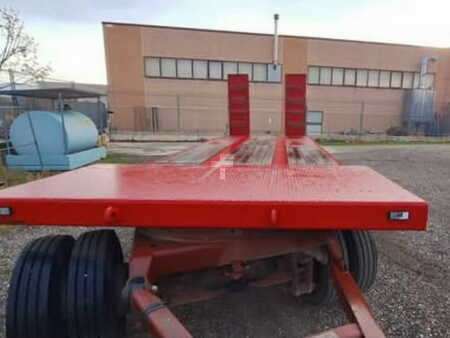 Trailers 1993 De Angelis 3R0252 (9)