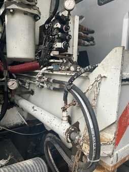 Pompy do betonu samochodowe 1991 Astra VI BM 64.36 (6)