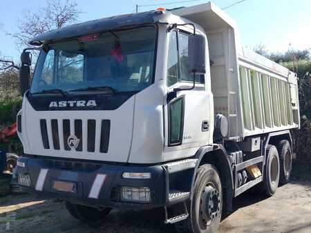Ciężarówka 2006 Astra HD64.45 (1)