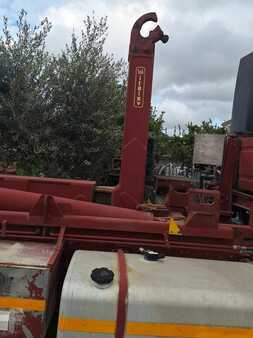 Camión 2003 Iveco 440E43T-P (7)