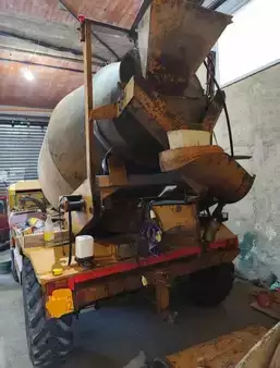 Teherautó-keverő 1990 Dieci L2400 (3)