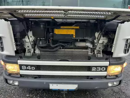 Vrachtwagen 2004 Scania 94D (10)