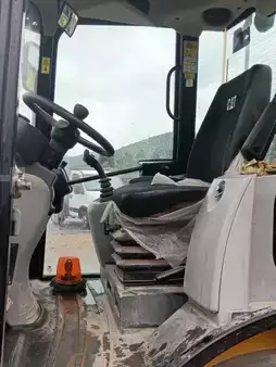 Radlader 2018 Caterpillar 908M (9)