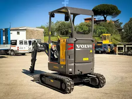 Mini excavadoras 2026 Volvo ECR18E (3)