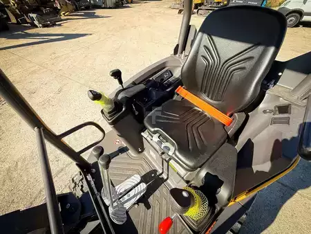 Mini-koparki 2026 Volvo ECR25D (8)