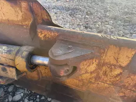 Dozer Apripista 2003 Caterpillar D5N-LGP (13)