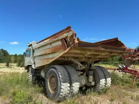 Dumprar 2002 Perlini DP405 (12)