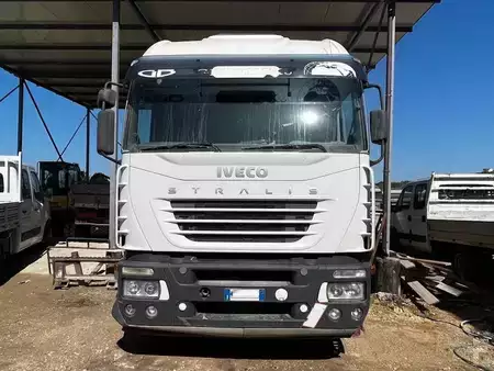 Ciężarówka 2004 Iveco AS260S-80 (3)