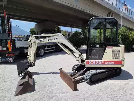 Minibagry 1997 Bobcat X325 (1)