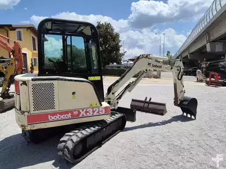 Minibagry 1997 Bobcat X325 (2)