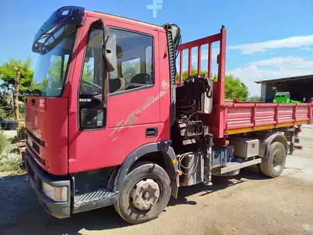 Ciężarówka 1987 Iveco 80E28 (1)