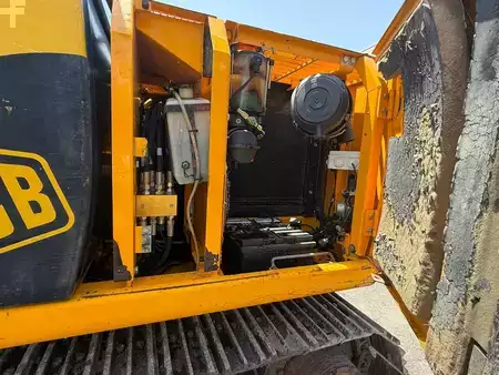 Pelles sur chenilles 2002 JCB JS130 (10)