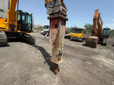 Pelles sur chenilles 2002 JCB JS130 (12)
