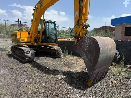 Pelles sur chenilles 2002 JCB JS130 (5)