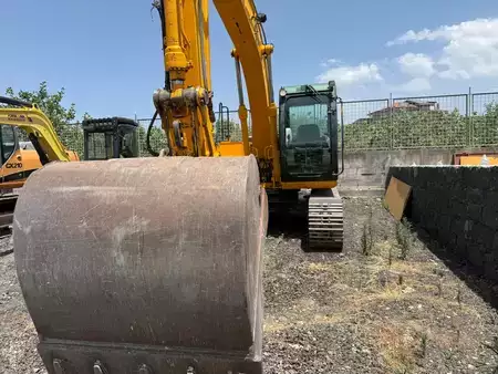 Pelles sur chenilles 2002 JCB JS130 (6)