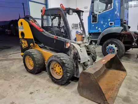 Ładowarki kompaktowe 2002 JCB ROBOT 190HF (1)