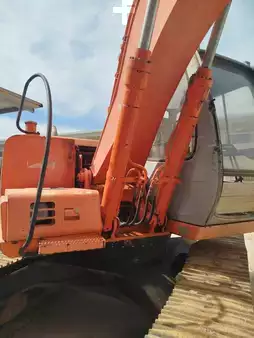Pelles sur chenilles 2001 Fiat-Hitachi EX135 (2)