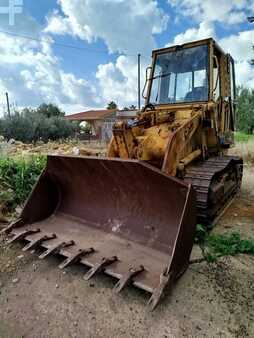 Caterpillar 943