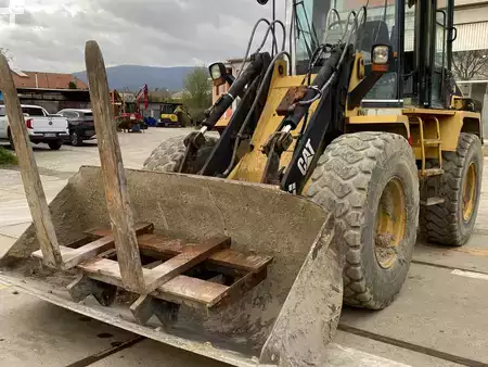 Kolové nakladače 1998 Caterpillar IT14G (2)